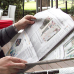 Roberto_Fiadone_leyendo_el_diario